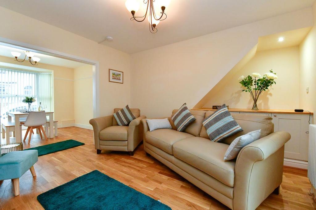 Just Stay Wales - Castle Square Cottage, Mumbles 외부 사진