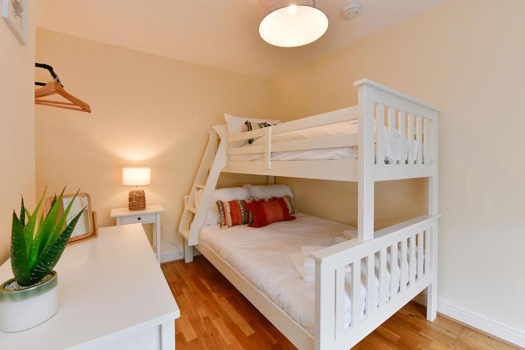 Just Stay Wales - Castle Square Cottage, Mumbles 외부 사진