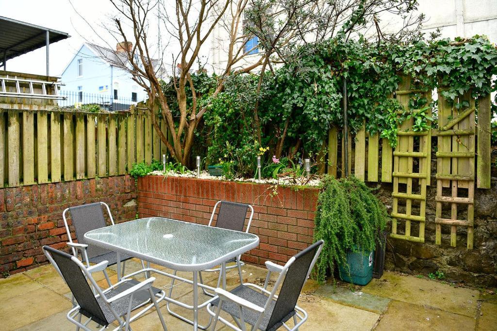 Just Stay Wales - Castle Square Cottage, Mumbles 외부 사진